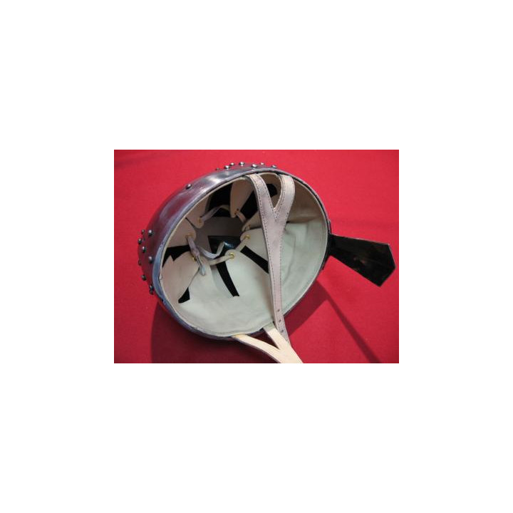 Casque a nasal "triangulaire" moyen age, disponible