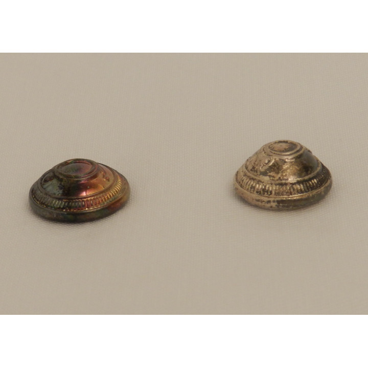 boutons à cor bombé vieil argent face.jpg