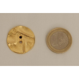 bouton plat frappé et plissé plongée.jpg