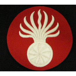 Grenade for bearskin hat, "cul de singe"