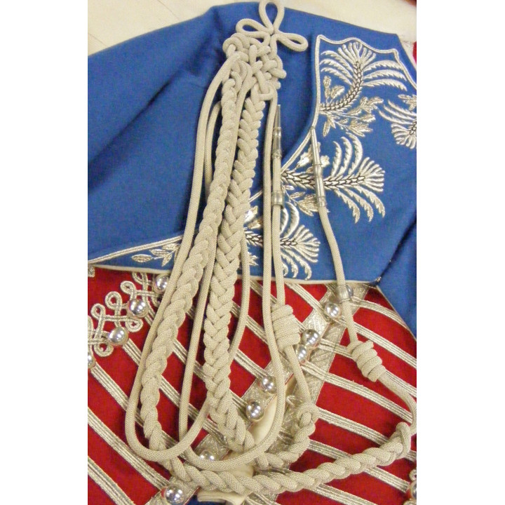 Epaulette trèfle avec aiguillettes or ou argent - L'unité