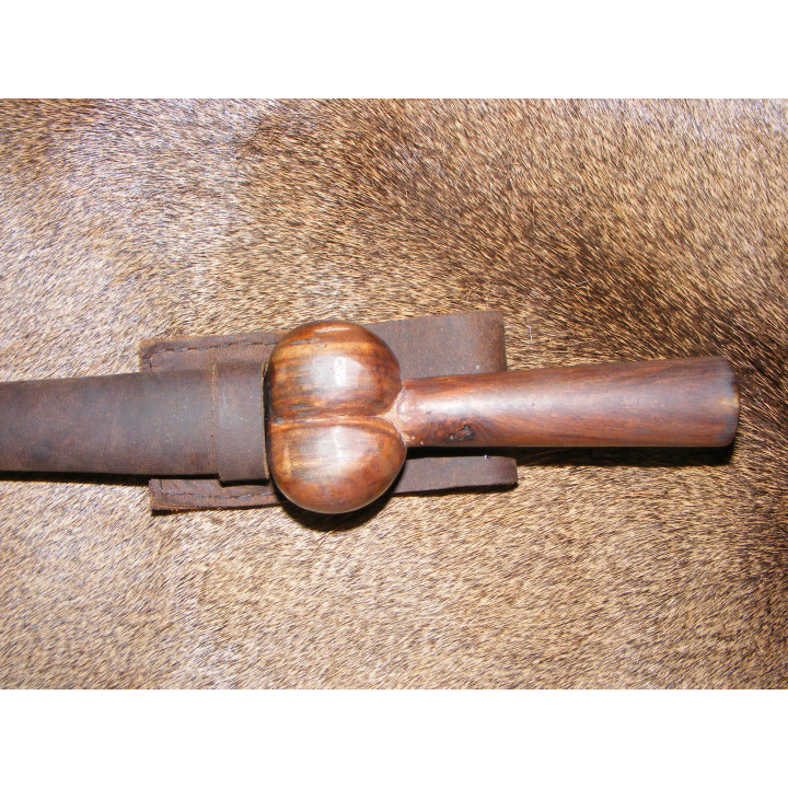 Petite dague a couillette du moyen age