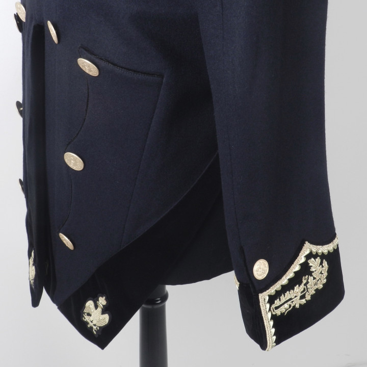 MEDECINDETAIL POIGNET.jpg