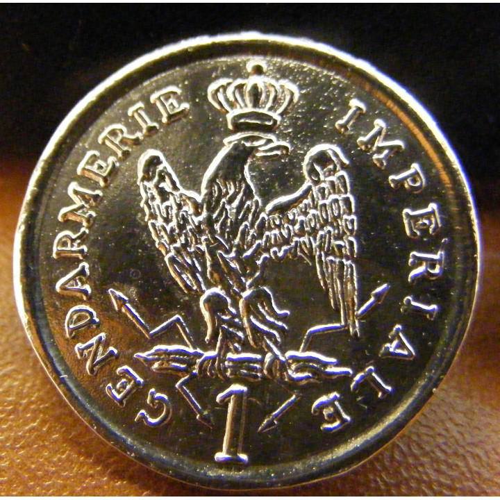 Bouton de la gendarmerie, 1ère legion, on stock