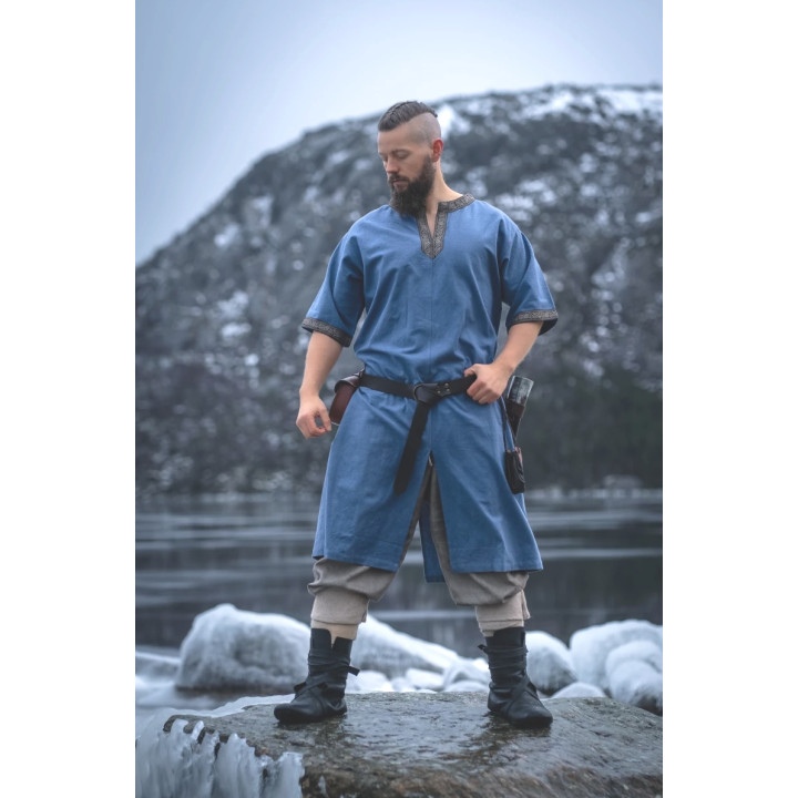 Tunique bordée de galon manches courtes bleu pigeon